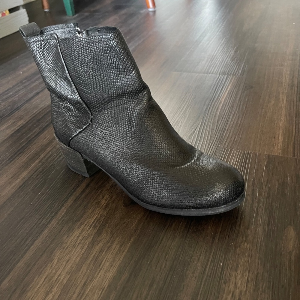 Felmini Booties - image 2